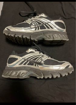 Nike air max moto 2k