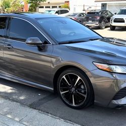 2019 Toyota Camry XSE FULLY LOADED, Clean Title in Hand, 1 Original Owner