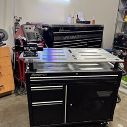Snap-on welding cart model KRBC60T And Wilton Vice Included