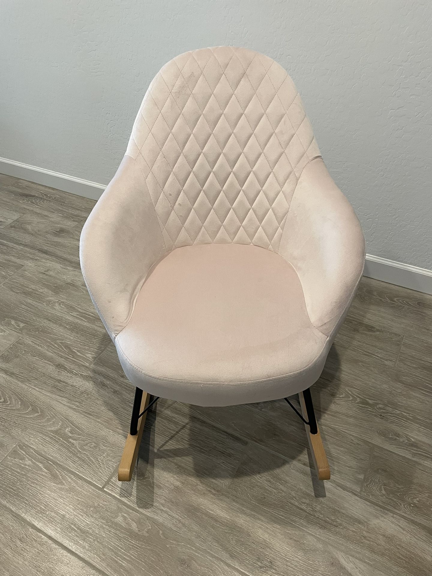 Pink Velvet Rocking Chair Pink Velvet Rocking Chair for Sale in Mesa, AZ - OfferUp