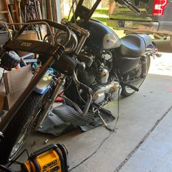 2010 Harley Davidson Sportster custom xl1200