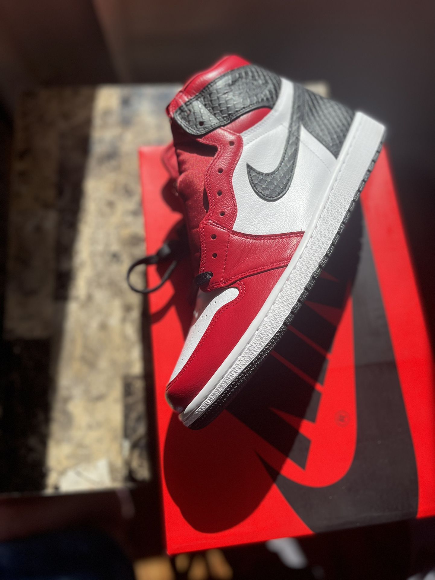 Jordan 1 Retro High- Satin Snake Chicago (w)