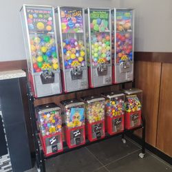 7 And 9 Compartment Northwestern Gumball Vending