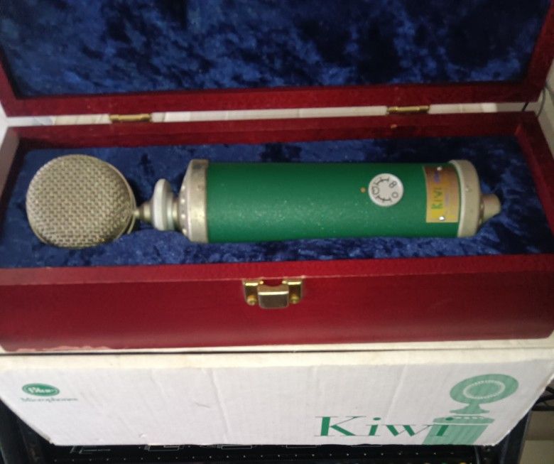 Blue Microphones Kiwi