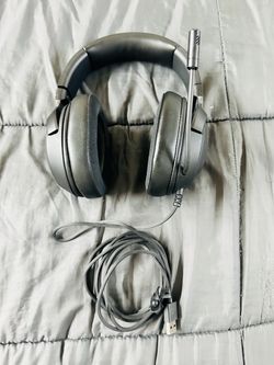Razer Kraken V3 X Wired USB Gaming Headset, Lightweight, Black TriForce, HyperClear Cardioid Used