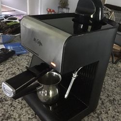 MR COFFE EXPRESSO MACHINE WITH MILK FROSTER STEAMER,