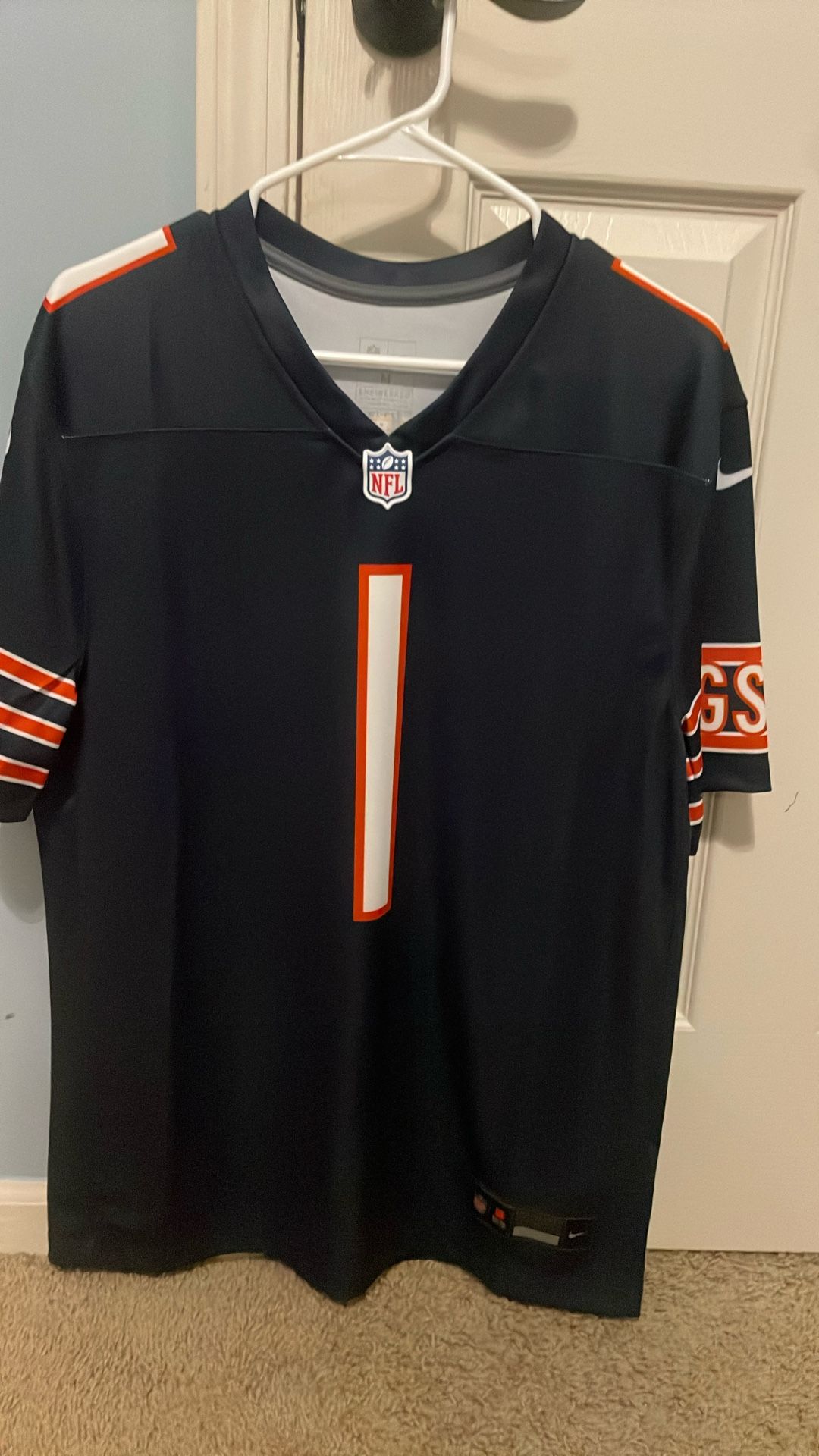 Justin Fields bears jersey