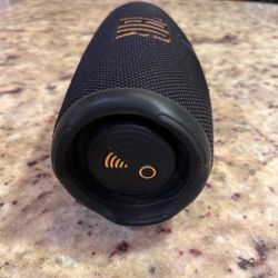 Black Jbl Speaker