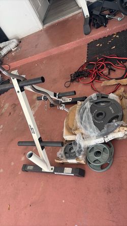 🔥 **FITNESS GEAR WEIGHT BENCH & WEIGHTS FOR SALE!** 🔥
