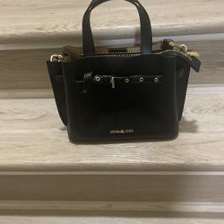 Black Michael Kors 