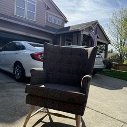 Nice Solid Clean Chair.