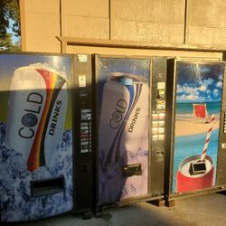 PLEASE READ DESCRIPTION!!!- Snack, Sode, Food, Combo And Ice cream Vending Machines 