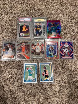 Sports card lot auto , parallels  , rookies and more