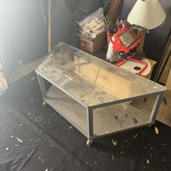 FREE COFFE TABLE 