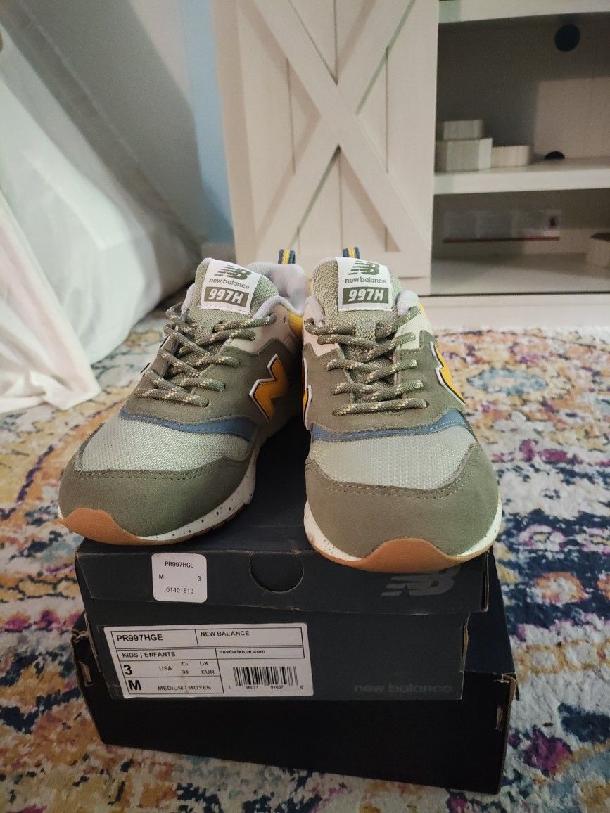 New Balance For Kids Size 3