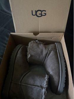 UGG size 7