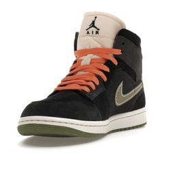 Mid jordan SE Size 11