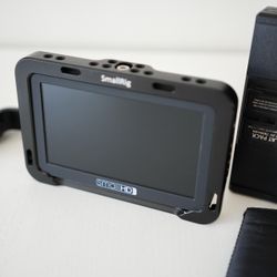 SmallHD Focus 5" HDMI + Core Battery + Cage + Etc.