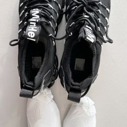 Womens Shoes Lightweight Sneakers for Breathable Walking...- Brand New 