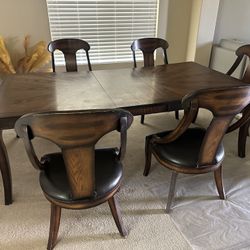 Dining Room Extended Table 5 Chairs 