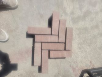 Pavers ( brick) only 0.25c each aprox 2.00 sq ft!!