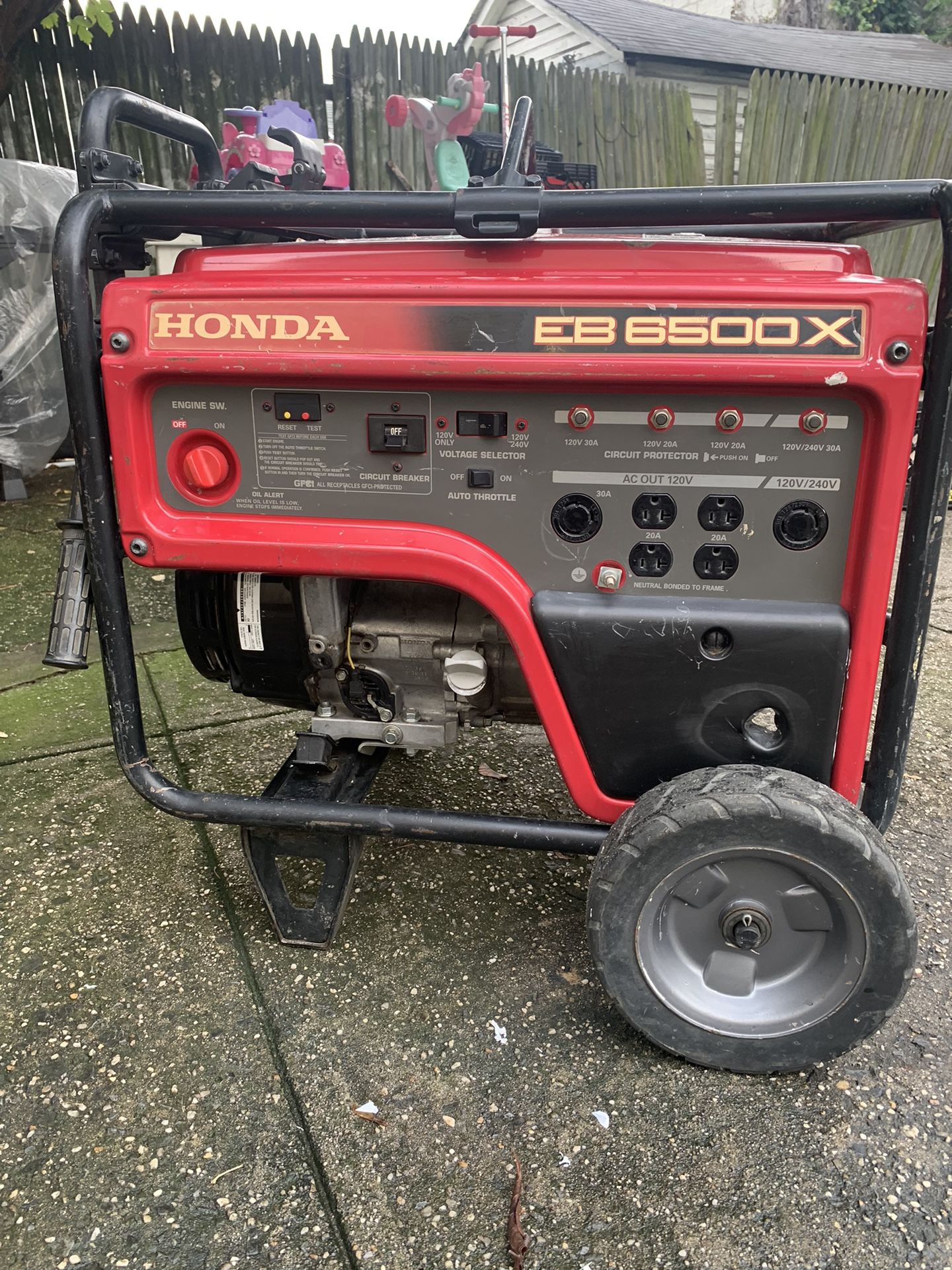 2015 Honda EB6500X 6.5 k Portable Generator Set