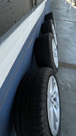 5x120 Beamer Set & Goodyear RunFlats Like New