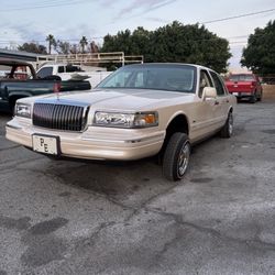 1996 lincoln town car 