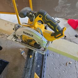 Dewalt Circular Saw