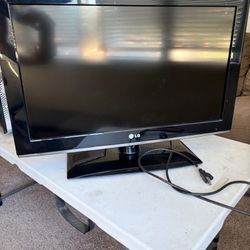 LG TV 25/26”