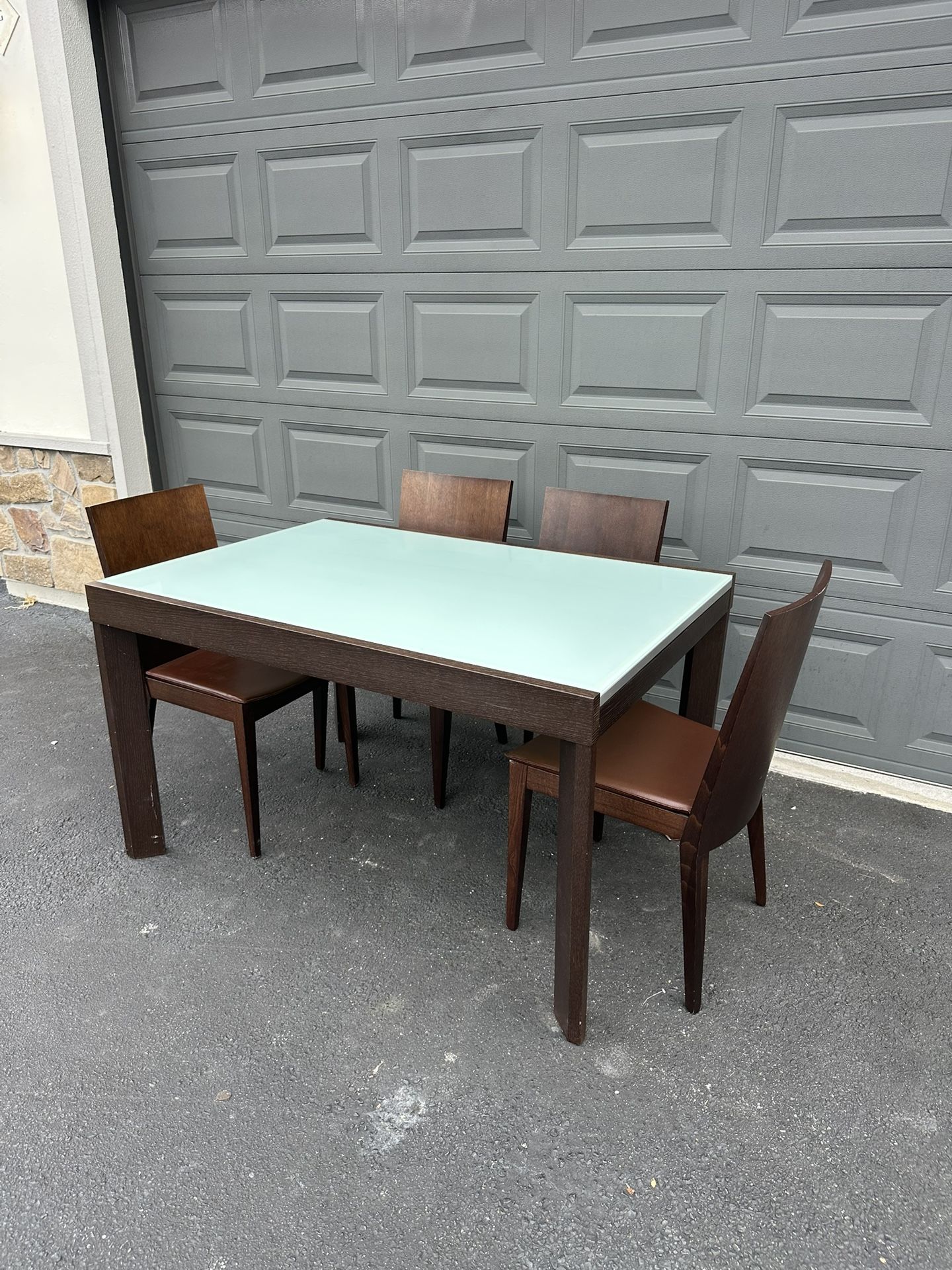 Calligaris Mahogany Extendable Glass Dining Table + 4 Chairs