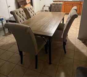 Dining table set