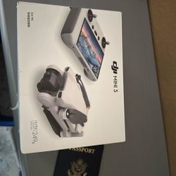 DJI Mini 3 Drone w/ DJI RC Controller – Like New!