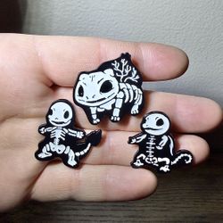 Pokémon Skeleton Starter Pin Set – Enamel – Bulbasaur Charmander Squirtle