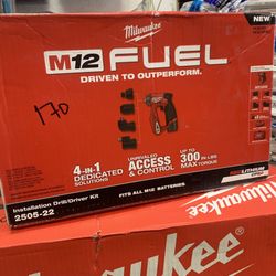 Milwaukee New Kit Installation Drill Driver 