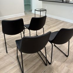 Centiar Dining Chair (Set of 2)