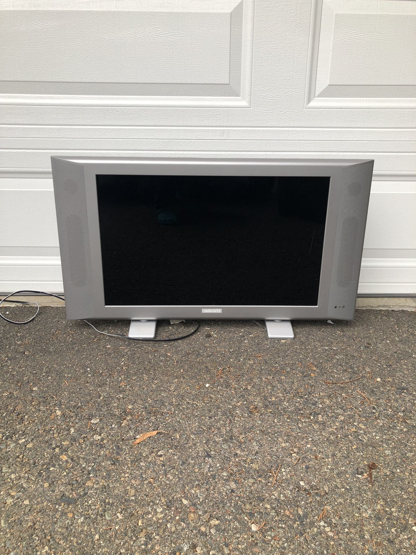 29 Inch Flat Screen TV
