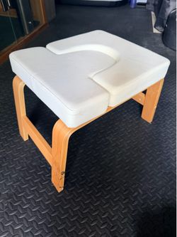 Headstand bench