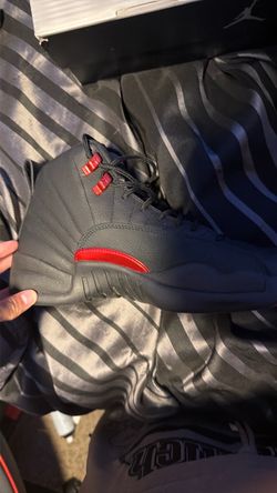 air jordan 12 retro  size 9 and a half