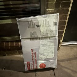 Skip-Hop Diaper Changer