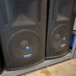 Mackie PA Speakers 