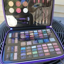 ULTA BEAUTY 94 PIECES MAKEUP KIT FOR WOMEN 