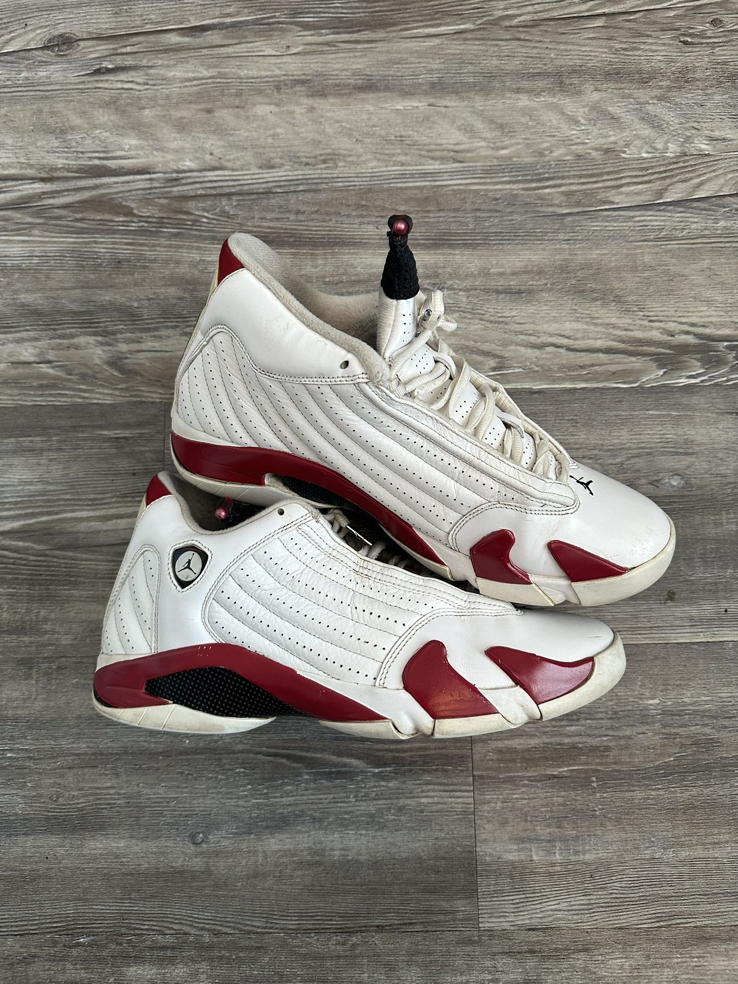 Candy Cane Jordan 14