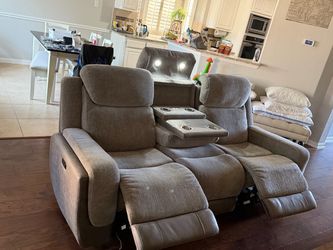 Reclining couch