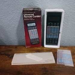 Vintage Realistic Universal Remote Control 15-1903A Programmable Eight In One