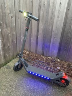 Phantom GOGO Electric Scooter 