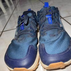 Men’s Alta Tennis Shoes Size 12