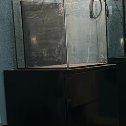 20 Gallon Salt Water Tank With Stand