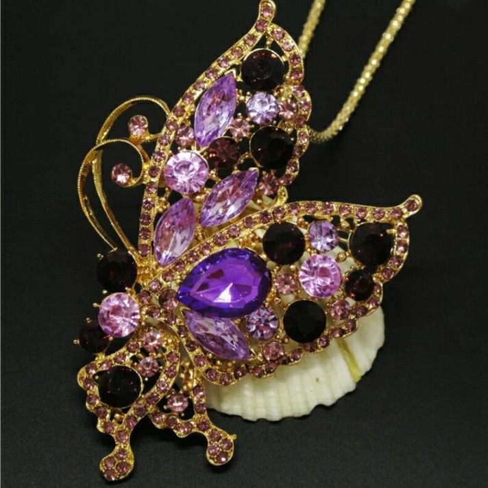 Beautiful! Purple Crystal & Rhinestone Butterfly Charm w/Free Chain ๐ฆ๐๐ฆ