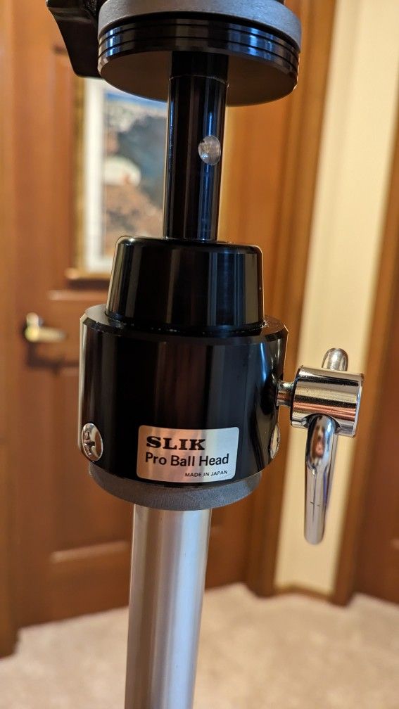 Vintage Bogen Manfrotto 3020 Professional Camera Tripod 3025 Head for